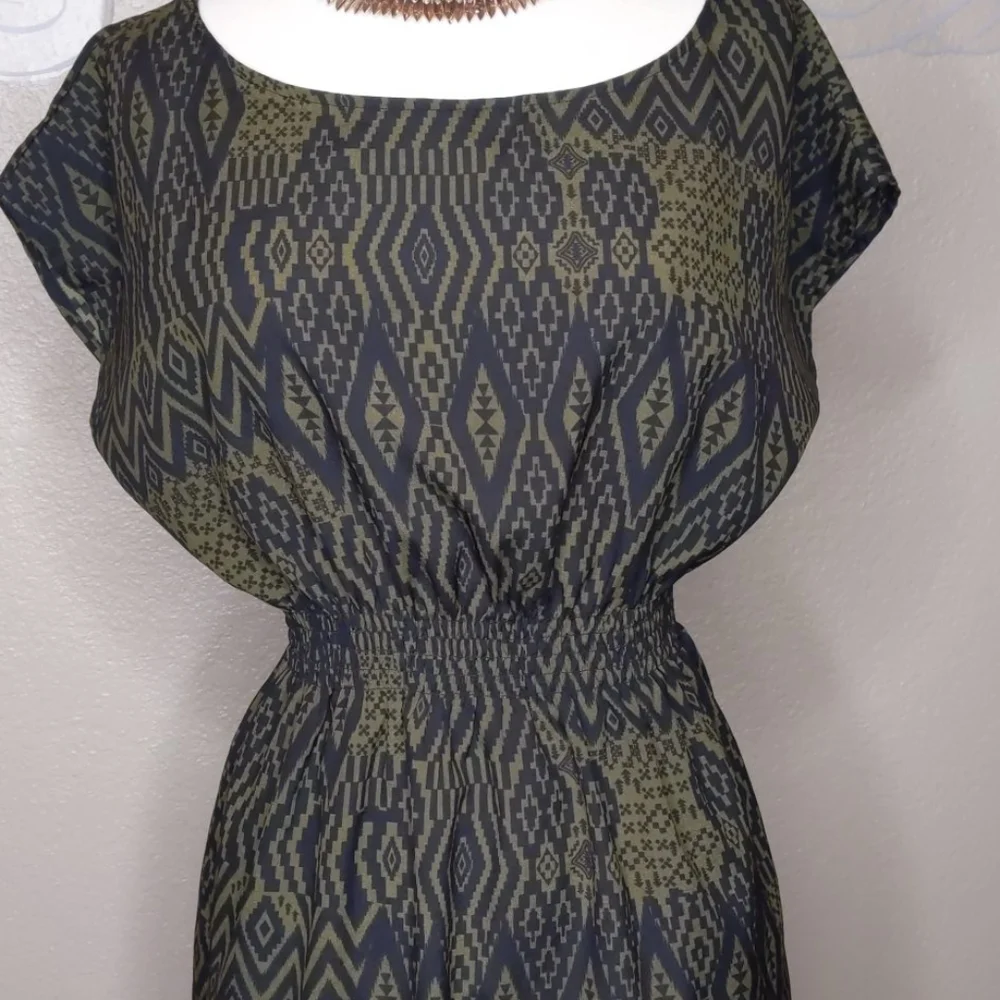 One Clothing Dress Black and Olive  Green Size Small